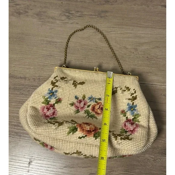 Vintage Needlepoint Floral Clutch Evening Bag Gold‎ Chain Kiss Lock Jewel Accent - Picture 6 of 8